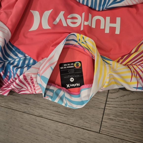 Hurley Vibrant Pink and Multicolor Swim Set Free Item - Picture 3 of 6